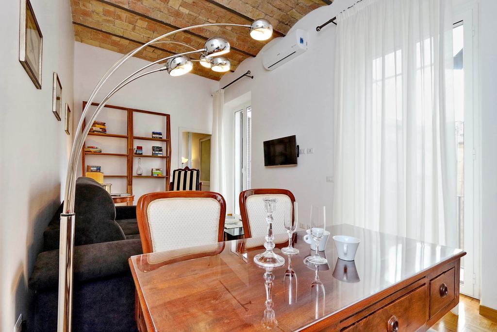 Penitenza Apartment Rome Bagian luar foto