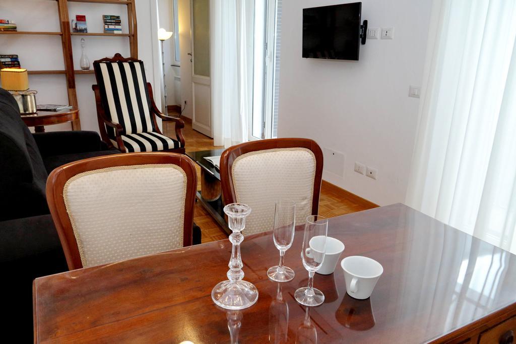 Penitenza Apartment Rome Bagian luar foto